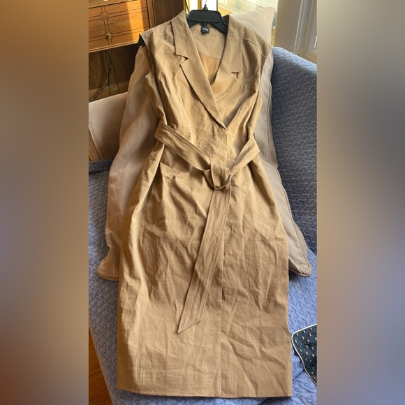 BOSS Sleeveless Belted Wrap Dress. Size 10 Women
#75 - Picture 2 of 13